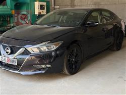 نيسان ماكسيما